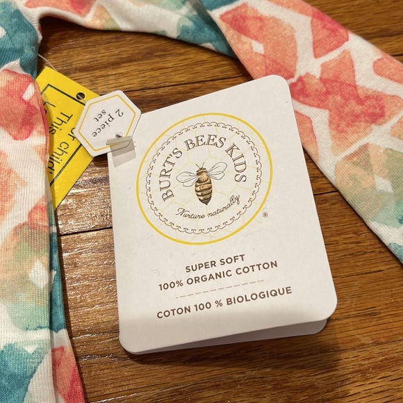 NWT Rainbow Love XOXO Organic Snug Fit Pajamas - Picture 4 of 4